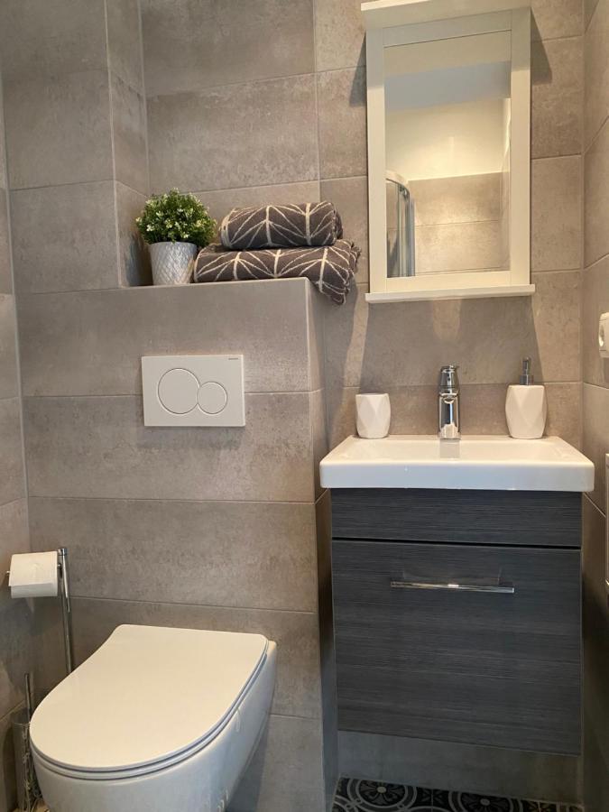 New!! Melluzi Appartment ยูร์มาลา ภายนอก รูปภาพ